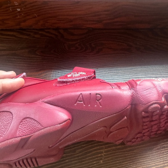 New, never worn Nike Women’s Air Rift – Red Floral – Size 8 / 6.5 (EU 39) - Picture 6 of 10